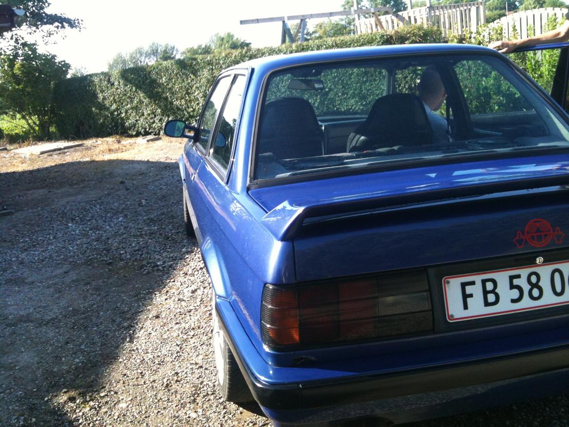 BMW E30 320i/325i billede 20