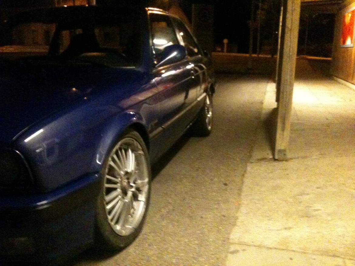 BMW E30 320i/325i billede 21
