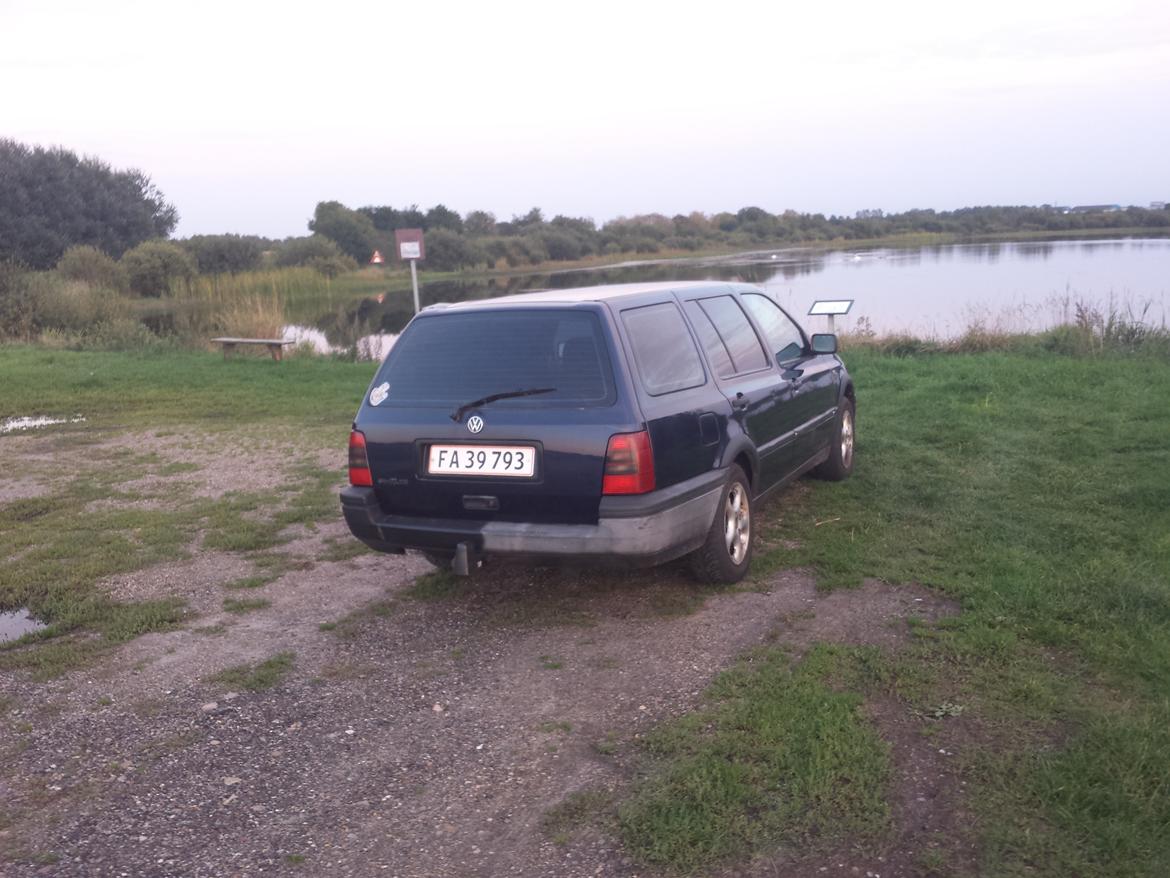 VW Golf III Variant - 
Imens jeg var ved at skabe liv i kofangerne! billede 15