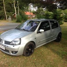Renault Clio Sport 2.0
