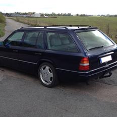 Mercedes Benz S124 - E36 AMG T-modell