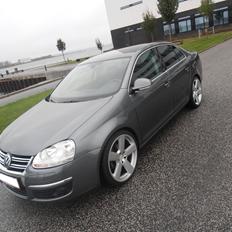 VW JETTA 2.0 TDI DSG Comfortline SOLGT