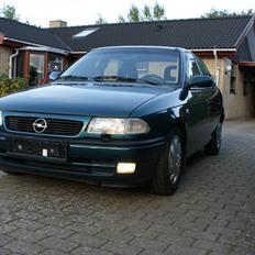 Opel Astra F Sedan
