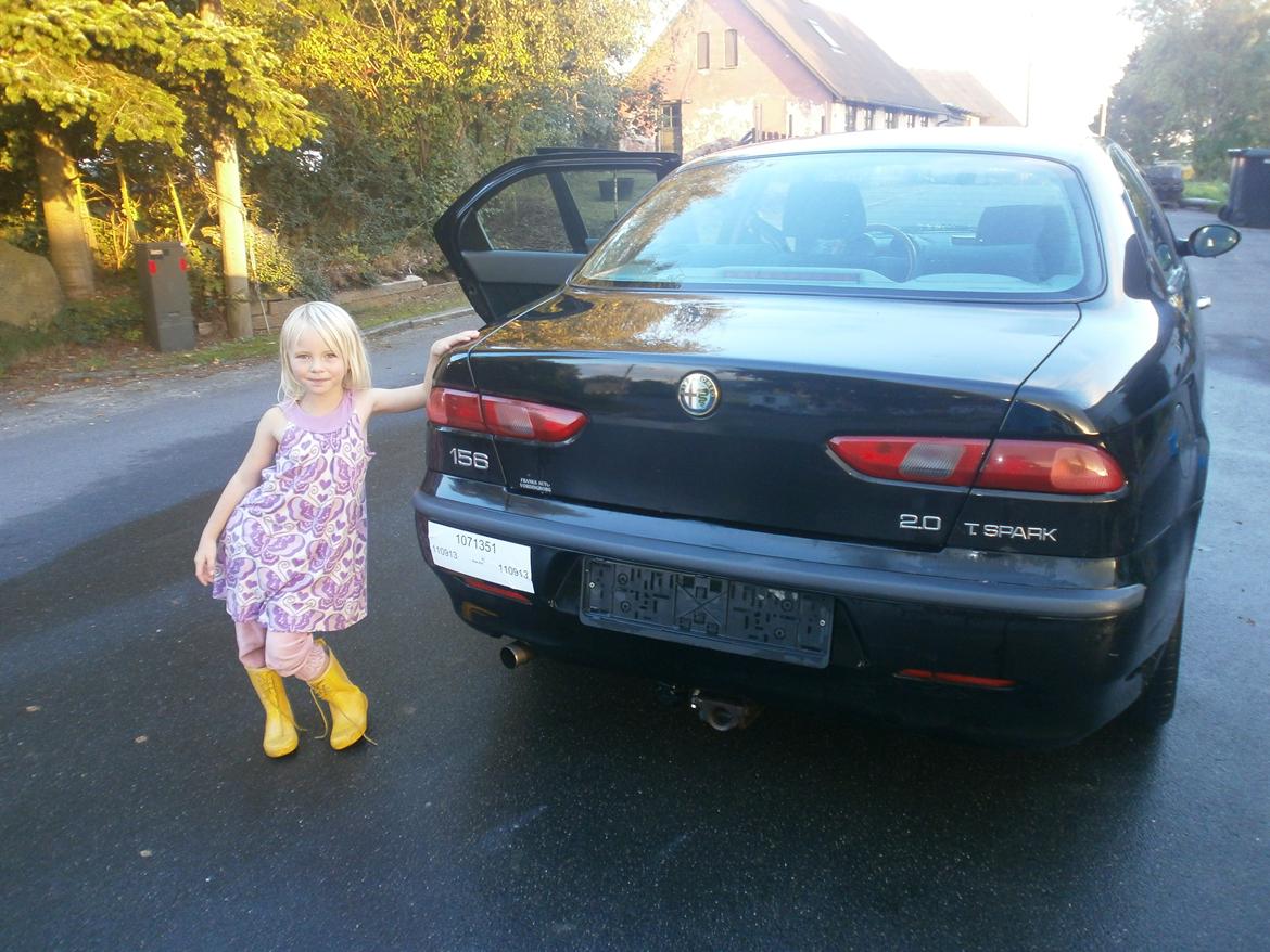 Alfa Romeo 156 2.0 TS - Alfa´en er lige hentet hjem, og nu blevet vasket :-) billede 1