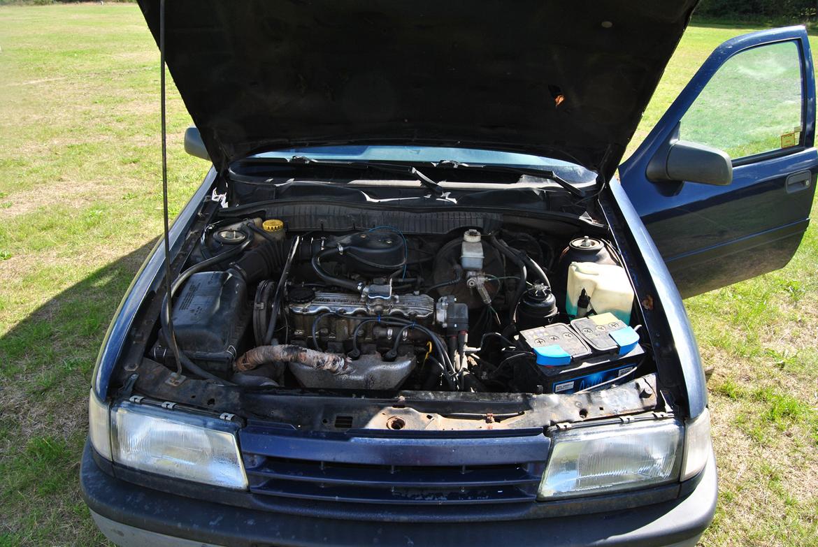 Opel Vectra  A. billede 11