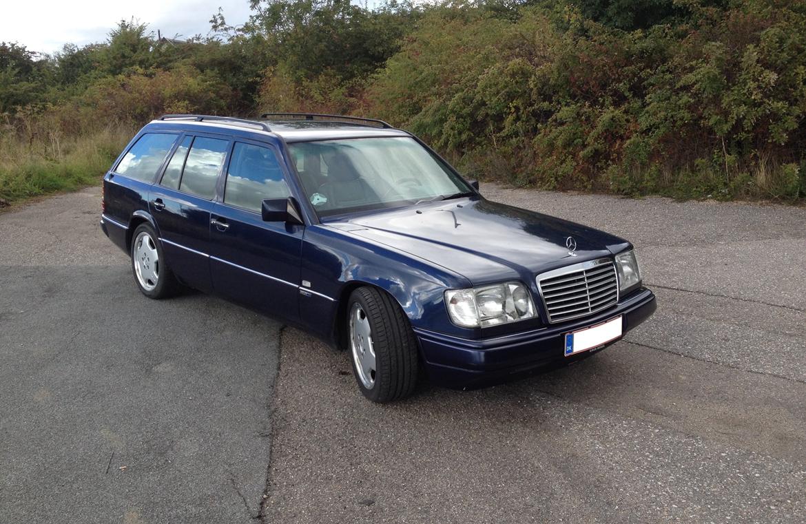 Mercedes Benz S124 - E36 AMG T-modell billede 2