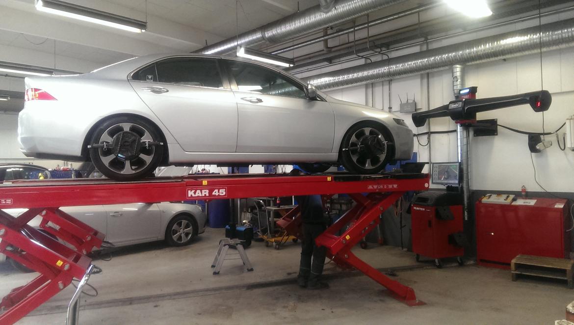 Honda Accord 2.4 i-VTEC Solgt! billede 12