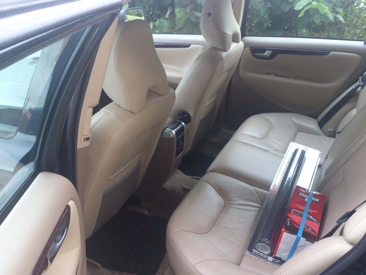 Volvo XC70 2.5T AWD - Fin plads på bagsædet ;-) billede 15