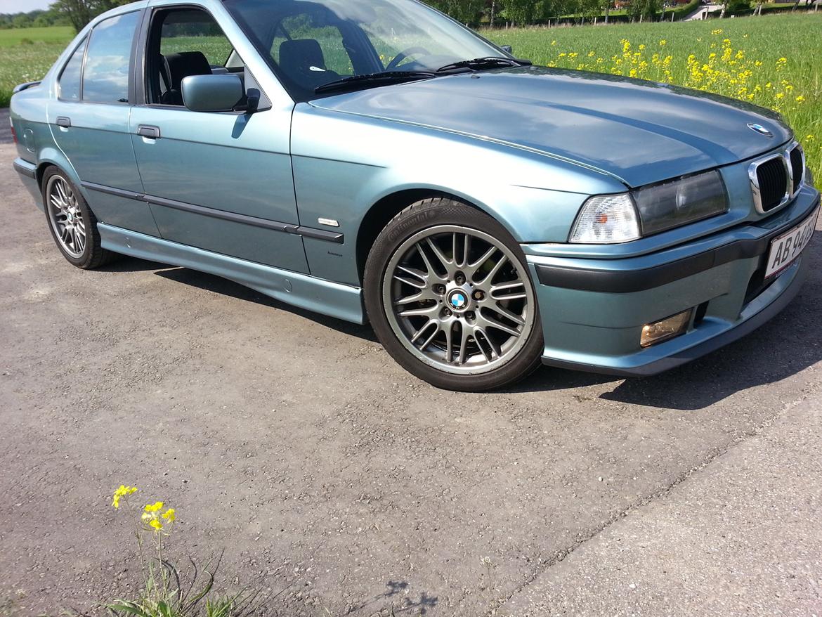 BMW E36 323i "SOLGT" billede 2