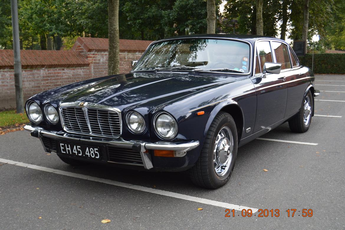 Jaguar XJ 3,4 L - Klassisk serie 2 front, som jeg mener er den pæneste af de 3 serier.  billede 1