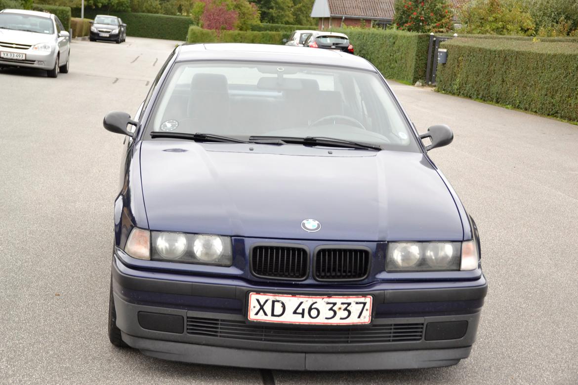 BMW E36 320i baravia - sorte nyrer? gerne kommenter :) billede 2