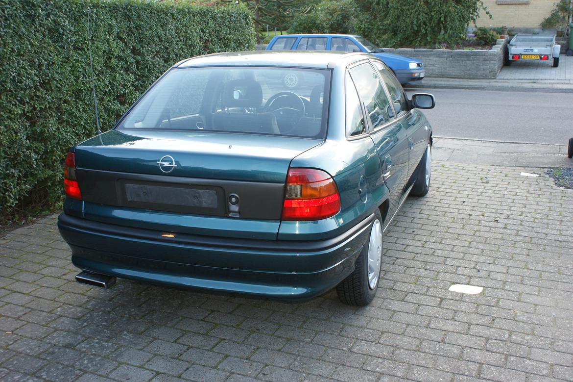 Opel Astra F Sedan billede 5