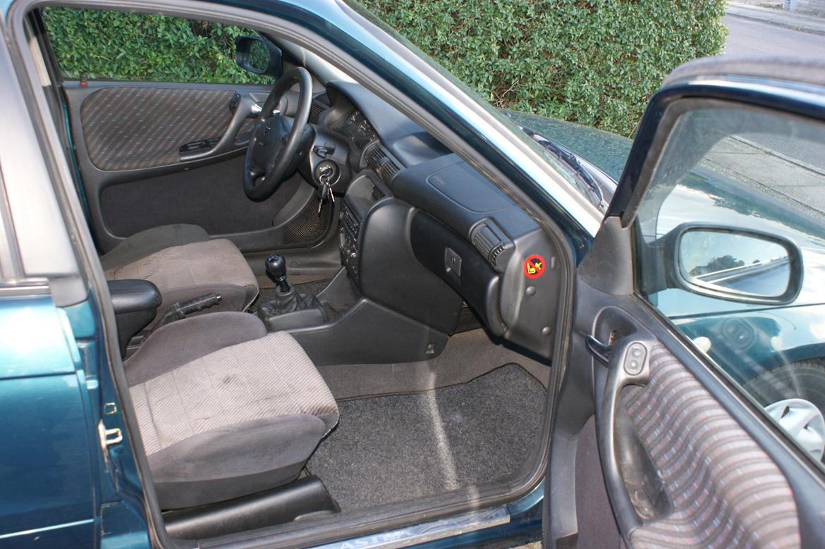 Opel Astra F Sedan billede 6
