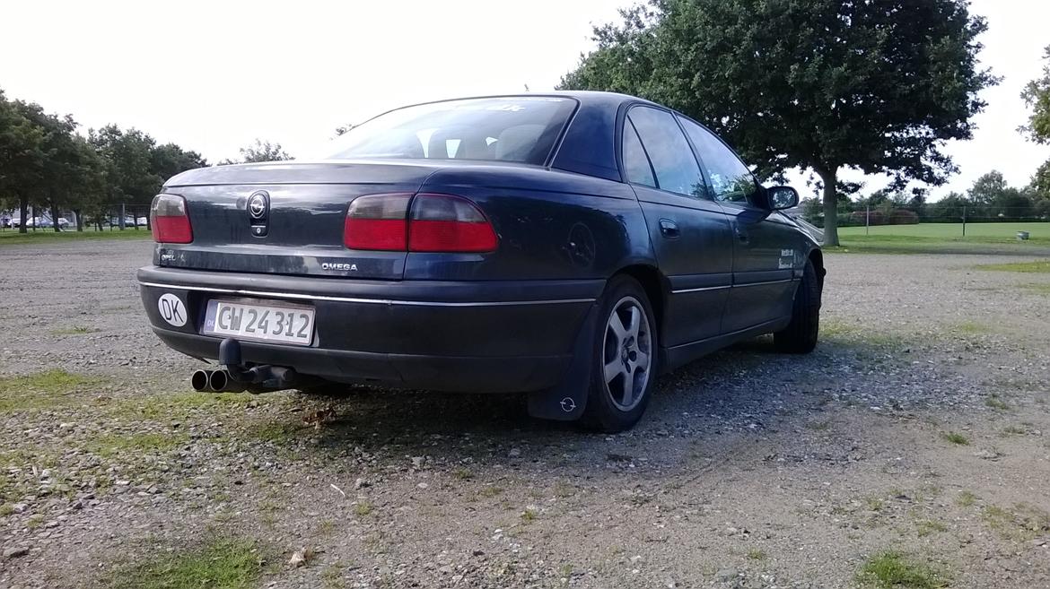 Opel Omega B billede 4