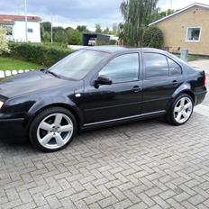 VW Bora 2,0 115 HK Limo