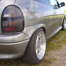 Opel corsa b gsi 16v