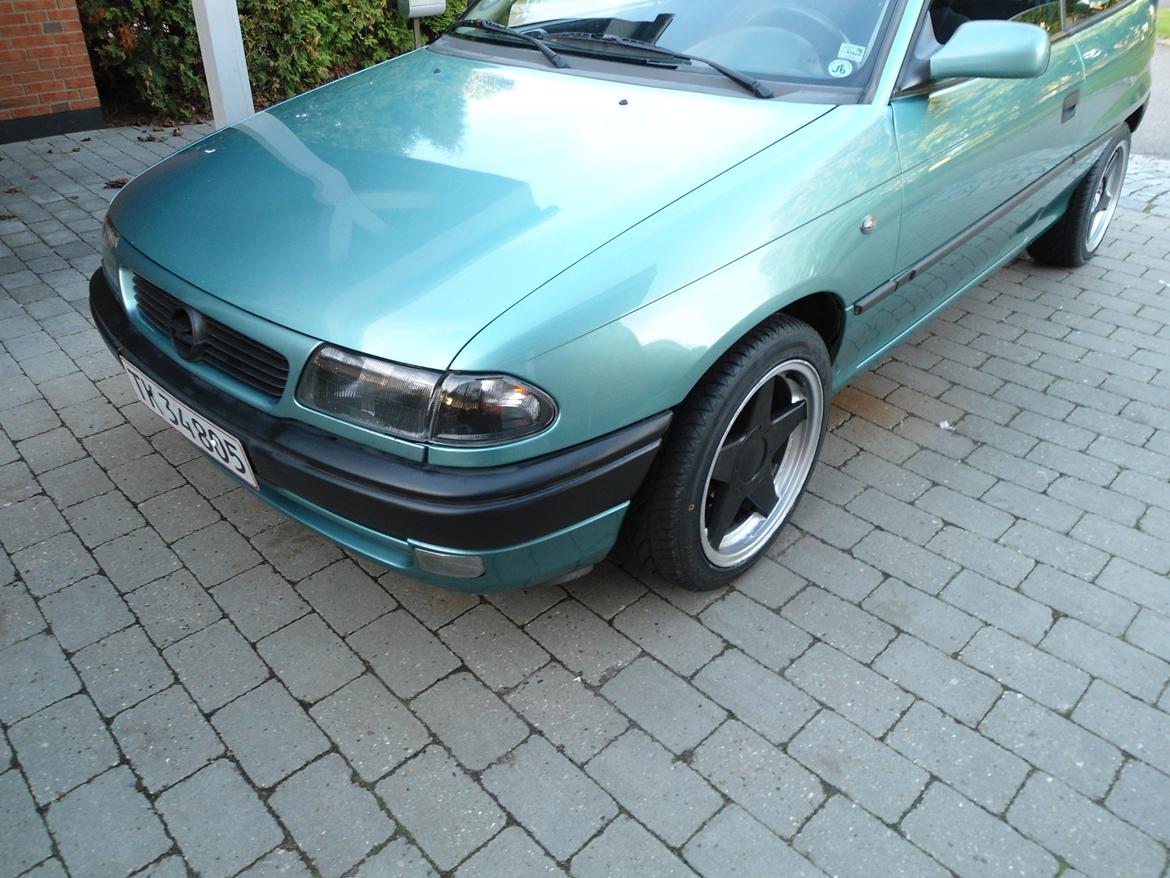 Opel Astra F 1,6 16V Budgetvognen - Berit billede 8