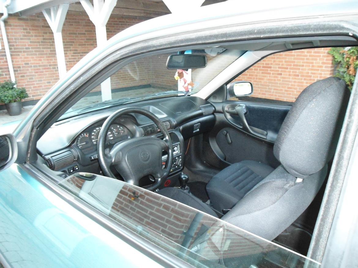 Opel Astra F 1,6 16V Budgetvognen - Berit billede 9