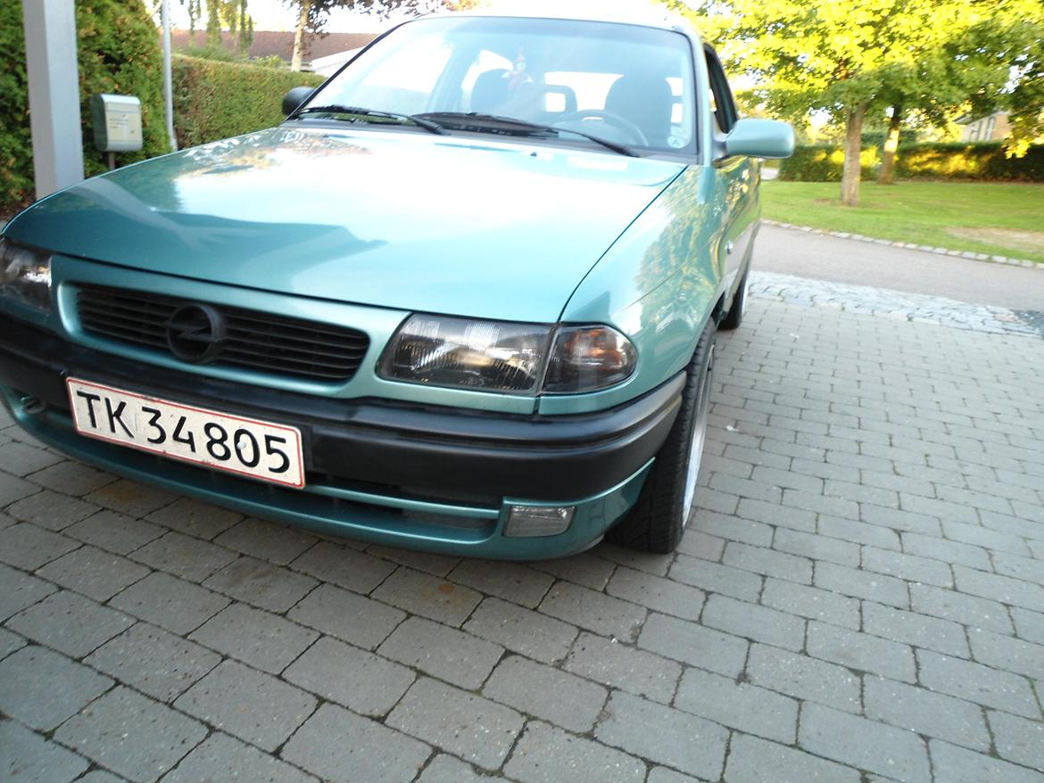 Opel Astra F 1,6 16V Budgetvognen - Berit billede 11