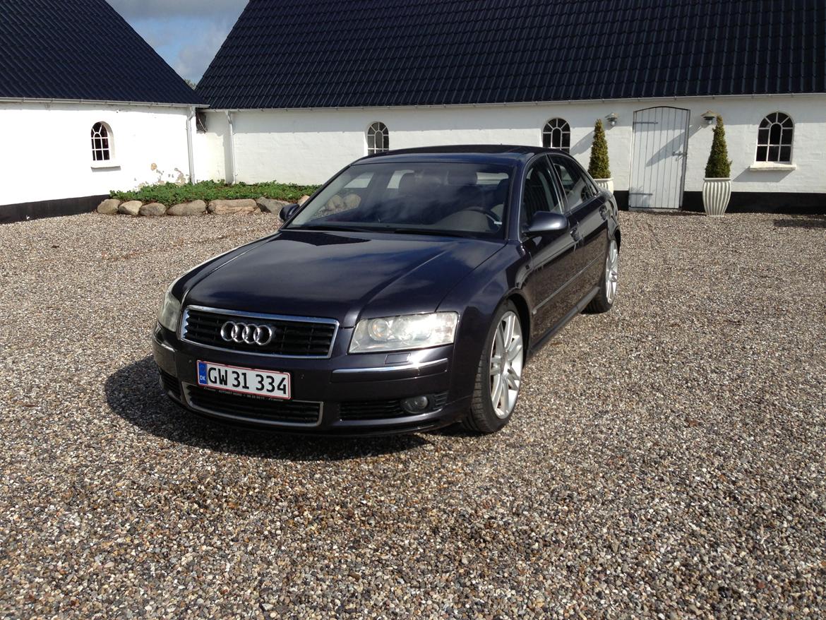 Audi A8 4,2 V8 Quattro billede 8