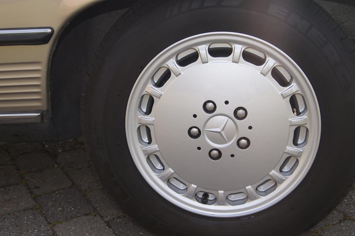 Mercedes Benz 560 SL - Nyrenoverede fælge billede 14