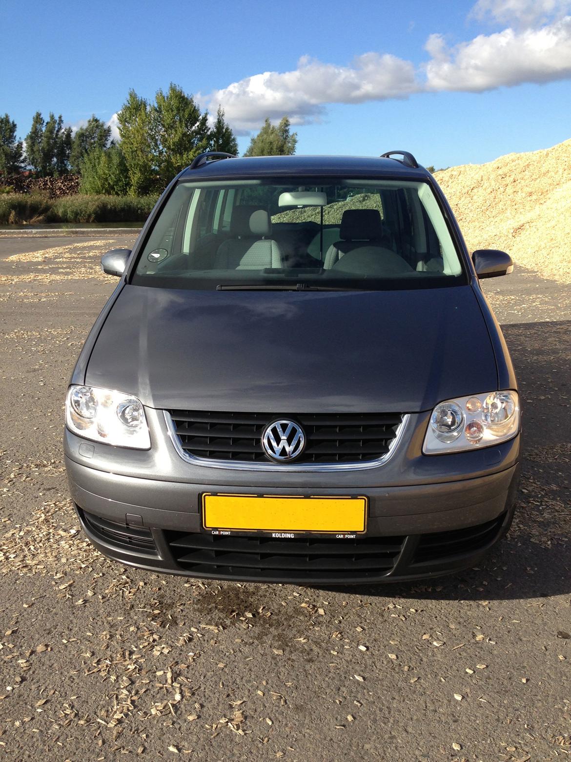 VW Touran 1,6 FSI Trendline *SOLGT* billede 5