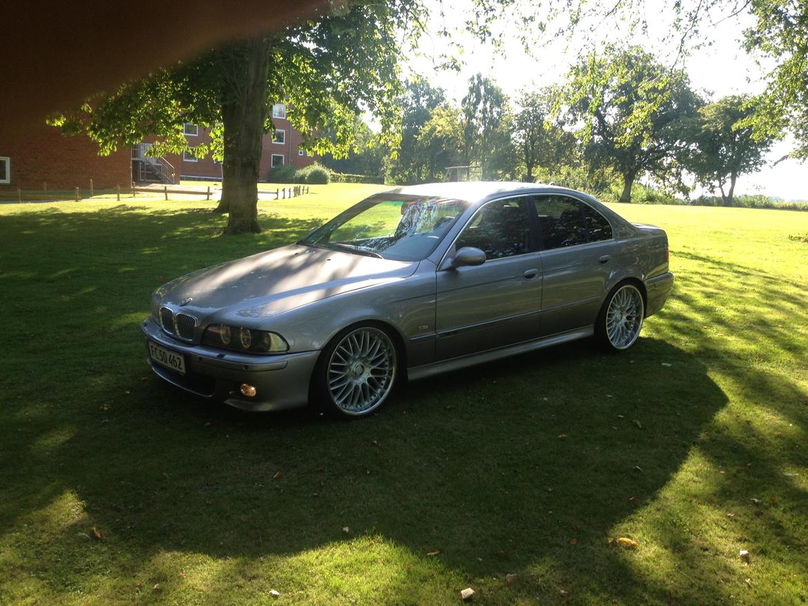 BMW e39 528i billede 2