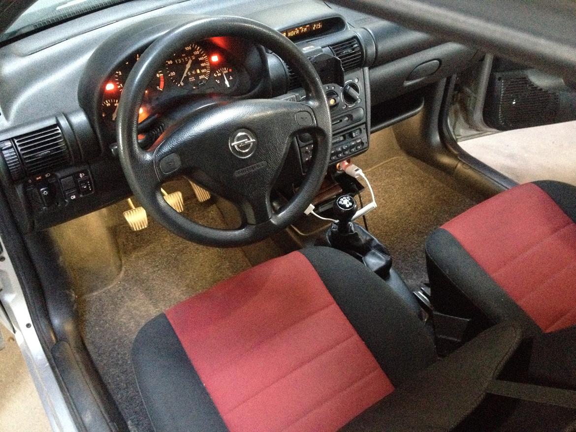 Opel Corsa B (SOLGT) billede 9