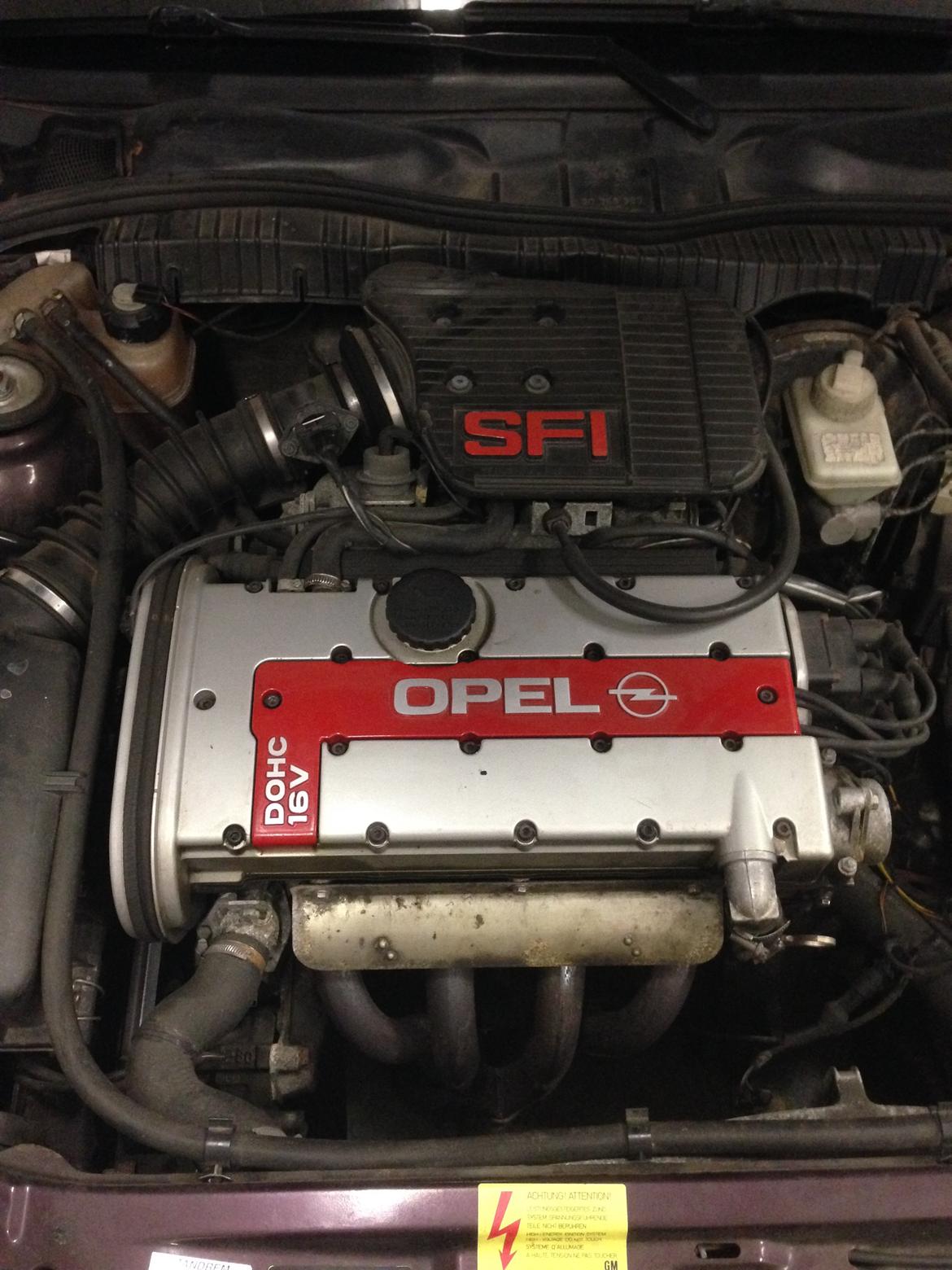 Opel Vectra A GT (totalskadet) billede 7