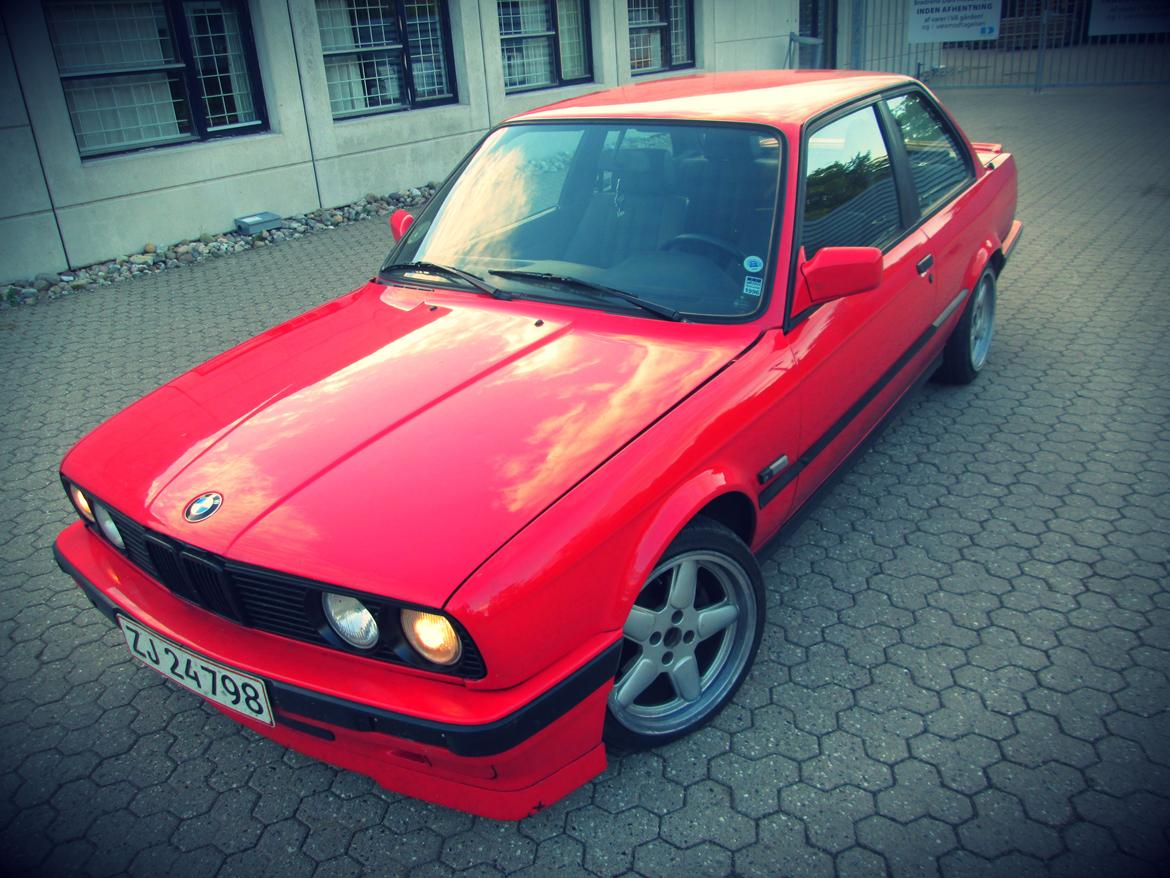 BMW E30 318IS billede 1
