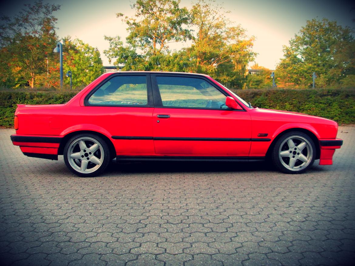 BMW E30 318IS billede 6