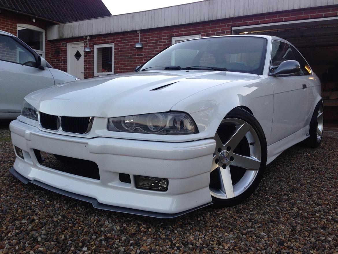 BMW E36 2,8 Coupe Solgt billede 1