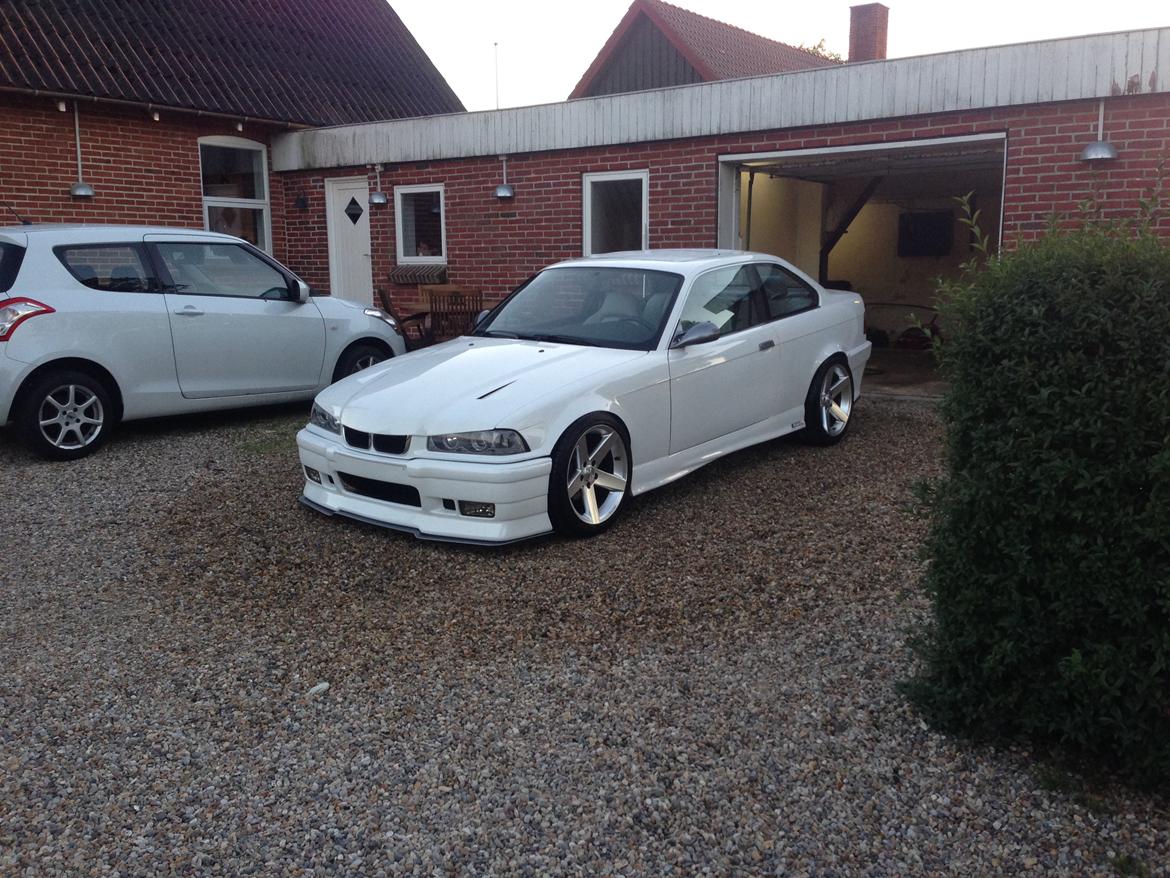 BMW E36 2,8 Coupe Solgt billede 2