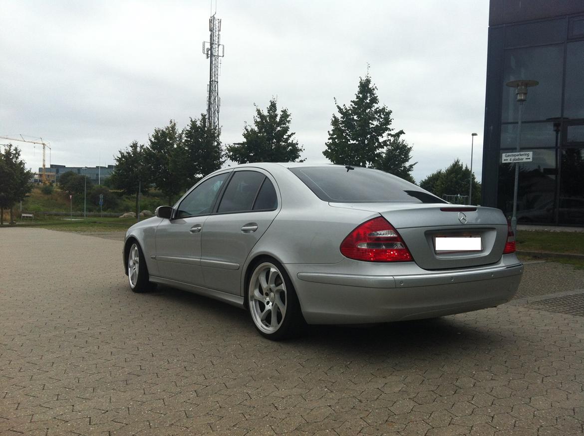 Mercedes Benz w211 320cdi avantgarde billede 4