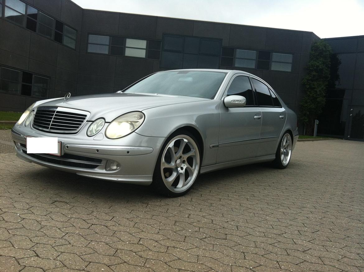 Mercedes Benz w211 320cdi avantgarde billede 1