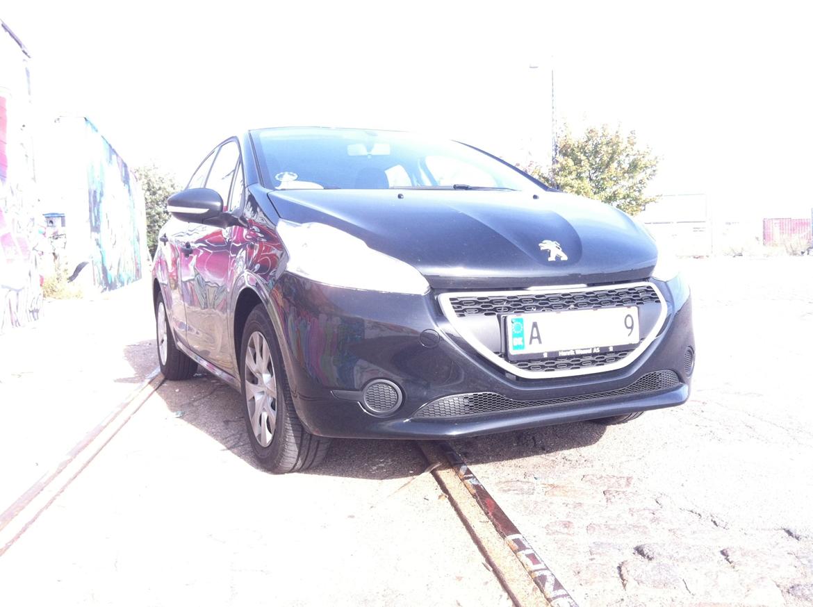 Peugeot 208 Acces billede 12