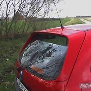 Opel corsa b (totaltskadet)