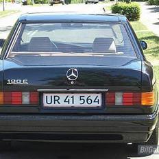 Mercedes Benz 190E