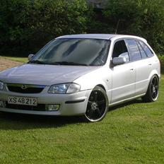 Mazda 323f SLX   --SOLGT--