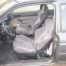 Ford escort 1.8 sport