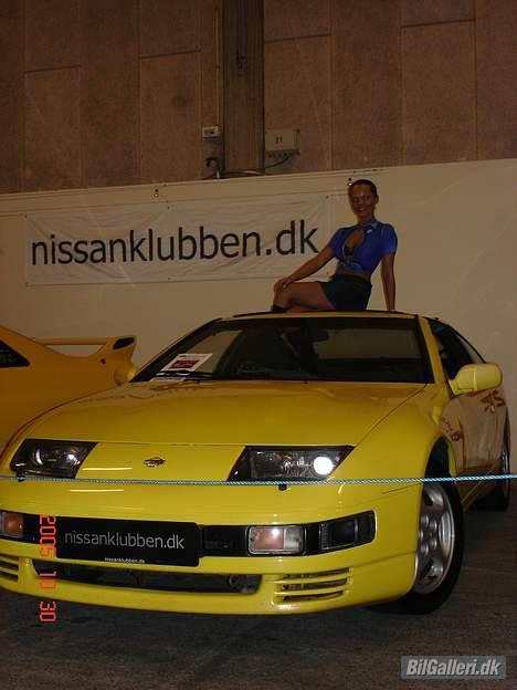 Nissan 300ZX Twin Turbo - De sødeste af eventpigerne fra Biler for Alle oktober ´05. billede 13