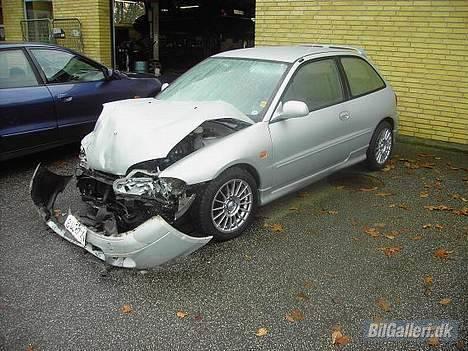 Mitsubishi Colt Glxi - Sådan ser det ud når en gammel dame falder i søvn billede 8