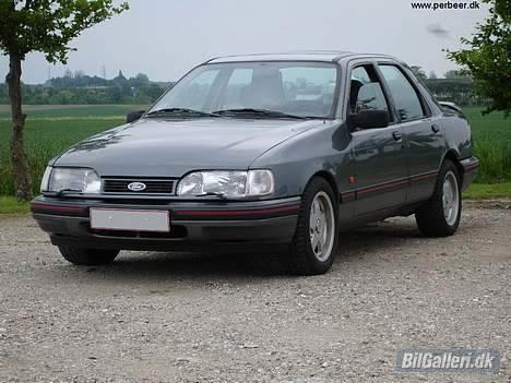 Ford Sierra 2,0i CLX (SOLGT) billede 1