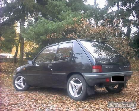 Peugeot 205 Xri - Total Skadet billede 3