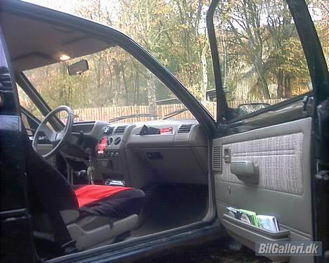 Peugeot 205 Xri - Total Skadet billede 9