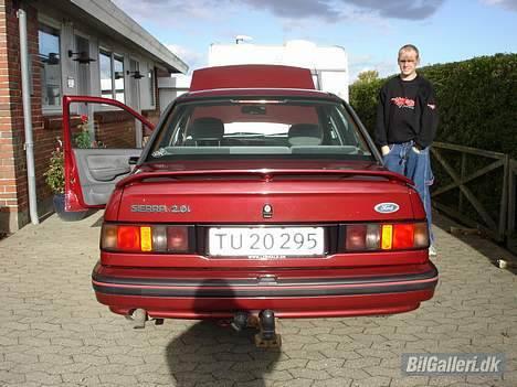 Ford Sierra solgt og brændt  - 4" rustfri stål potte (HKS) og større spoiler vil pynte... billede 5