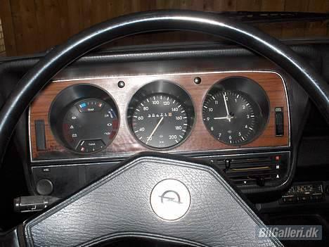 Opel Manta A 1900S  billede 12