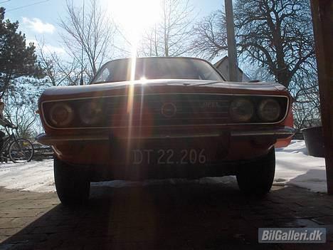 Opel Manta A 1900S  - oond front :P billede 19