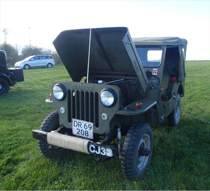 Jeep Willys CJ3B - Så begynder det at ligne noget.. billede 3