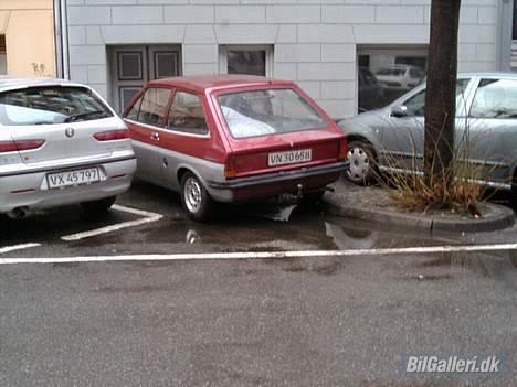 Ford fiesta 1.1*SOLGT* billede 3